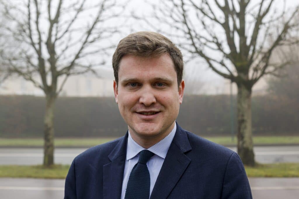 &laquo; Il y a plus d'un million d'&eacute;trangers en situation irr&eacute;guli&egrave;re en France &raquo; : Charles Rodwell d&eacute;nonce un syst&egrave;me qui &laquo; engorge les tribunaux &raquo;
