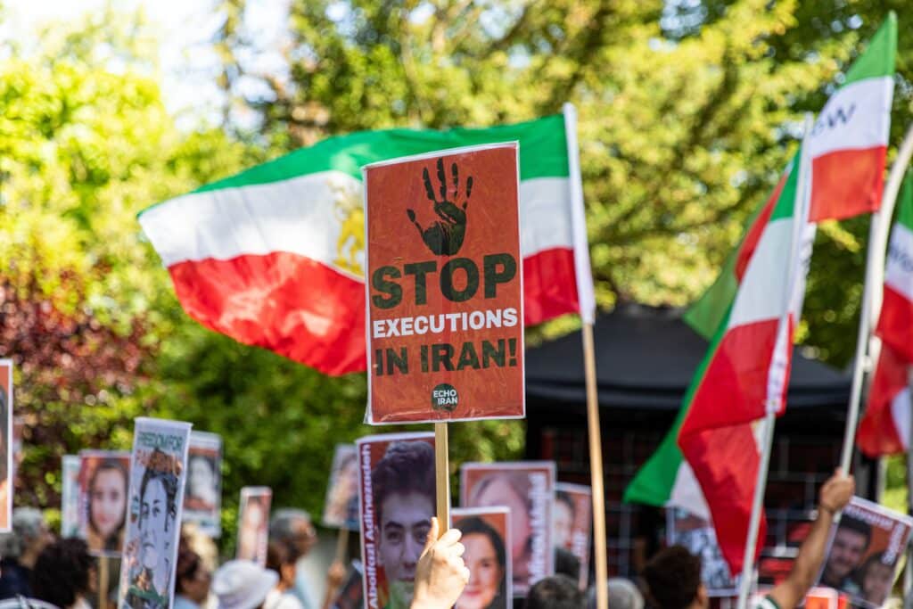 R&eacute;pit &agrave; l'ext&eacute;rieur, terreur &agrave; l'int&eacute;rieur : l'Iran multiplie les ex&eacute;cutions