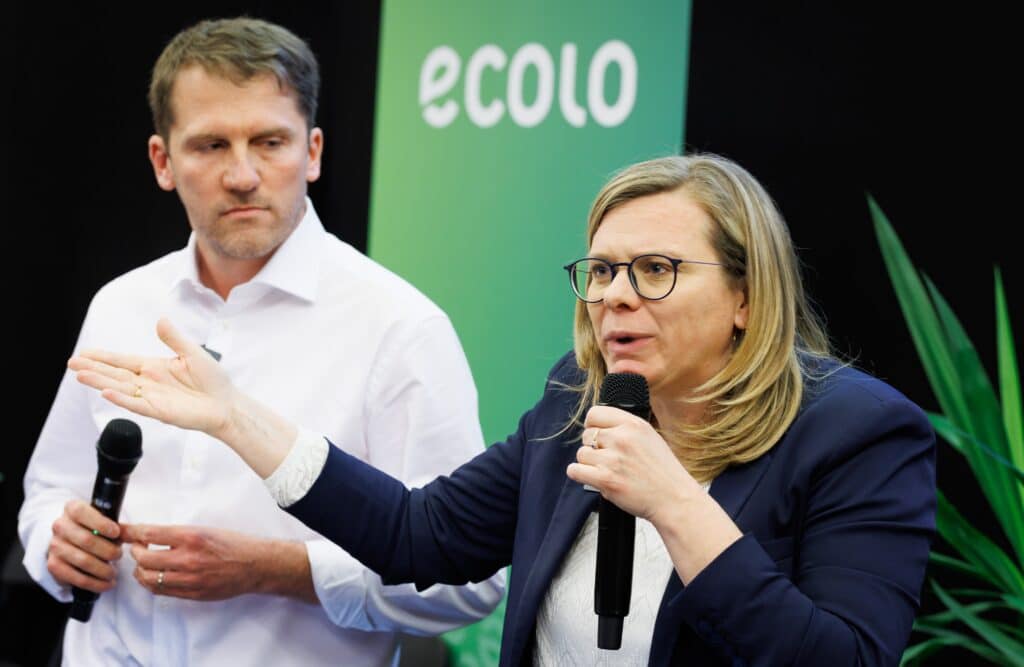 Face &agrave; la chaleur, Ecolo mise sur les piscines et les lieux de fra&icirc;cheur