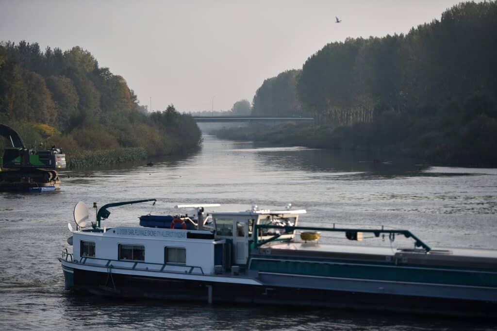 La Wallonie mise un milliard d&rsquo;euros sur la future autoroute fluviale reliant Paris au Benelux