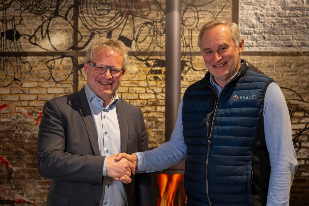 L'ex-ministre Philippe Henry (Ecolo) retrouve un r&ocirc;le public en rejoignant la fili&egrave;re bois-&eacute;nergie