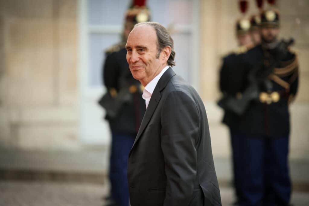 Xavier Niel s'offre Vodafone : le milliardaire fran&ccedil;ais poursuit son ambition europ&eacute;enne