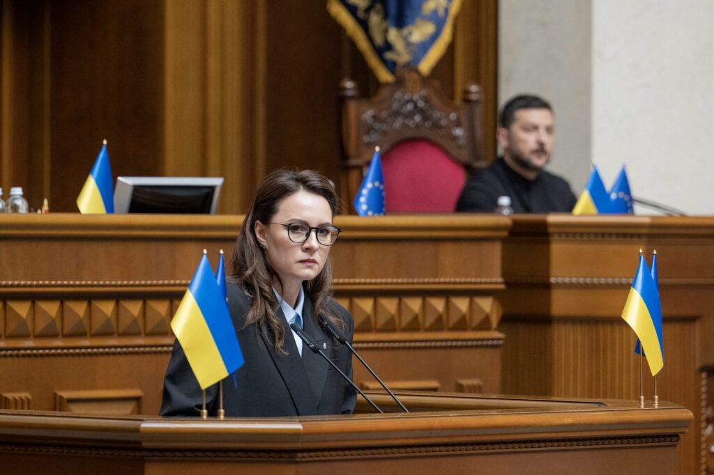 Zelensky remanie son gouvernement : pourquoi l'Ukraine change de cap en pleine guerre