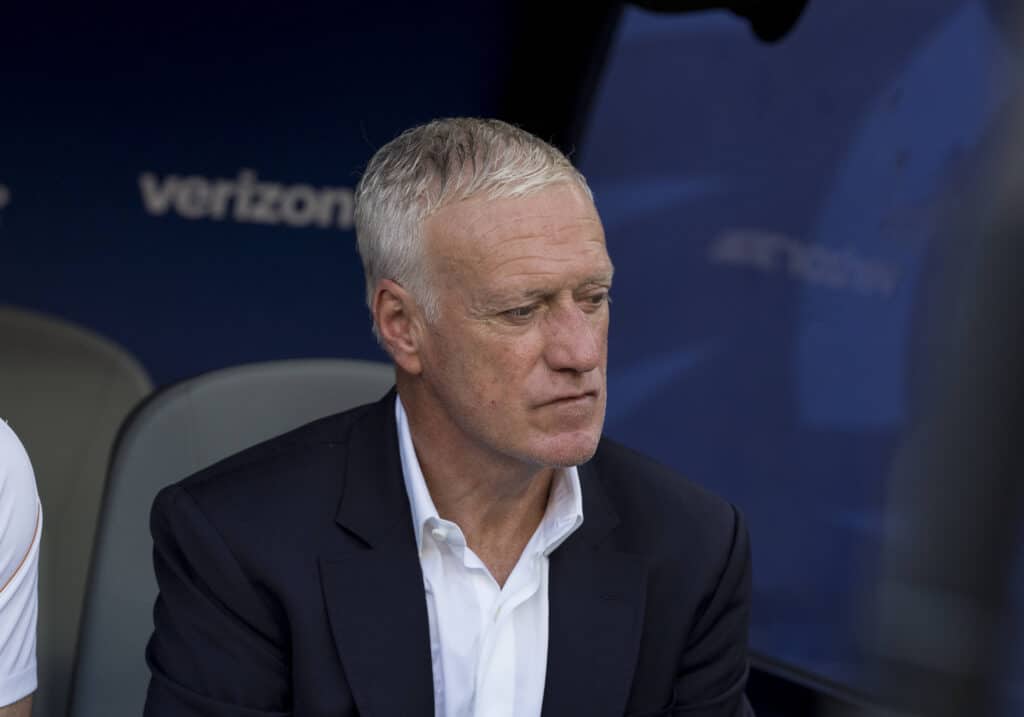 Didier Deschamps a-t-il &eacute;t&eacute; insult&eacute; suite au d&eacute;c&egrave;s de sa m&egrave;re ?