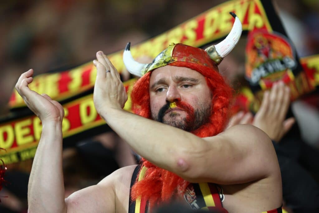 Le Roi Philippe &agrave; Obelgix : &laquo; Bravo pour tout ce que tu fais. En tout cas, tu es tr&egrave;s c&eacute;l&egrave;bre en Belgique. &raquo;