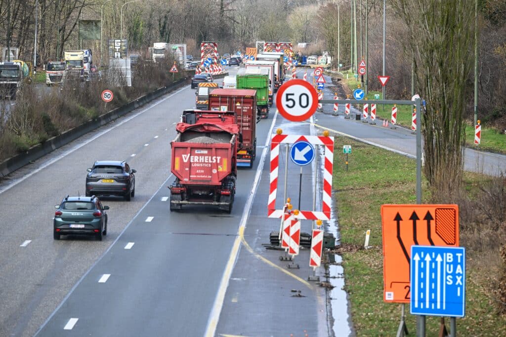 Une trentaine de chantiers attendent les automobilistes wallons &agrave; la rentr&eacute;e