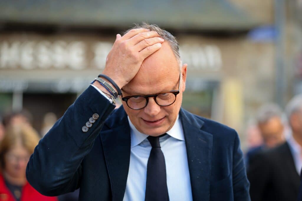 Le renouveau version Philippe : dolce vita, outre-mer, puis d&eacute;bat avec Fran&ccedil;ois Hollande