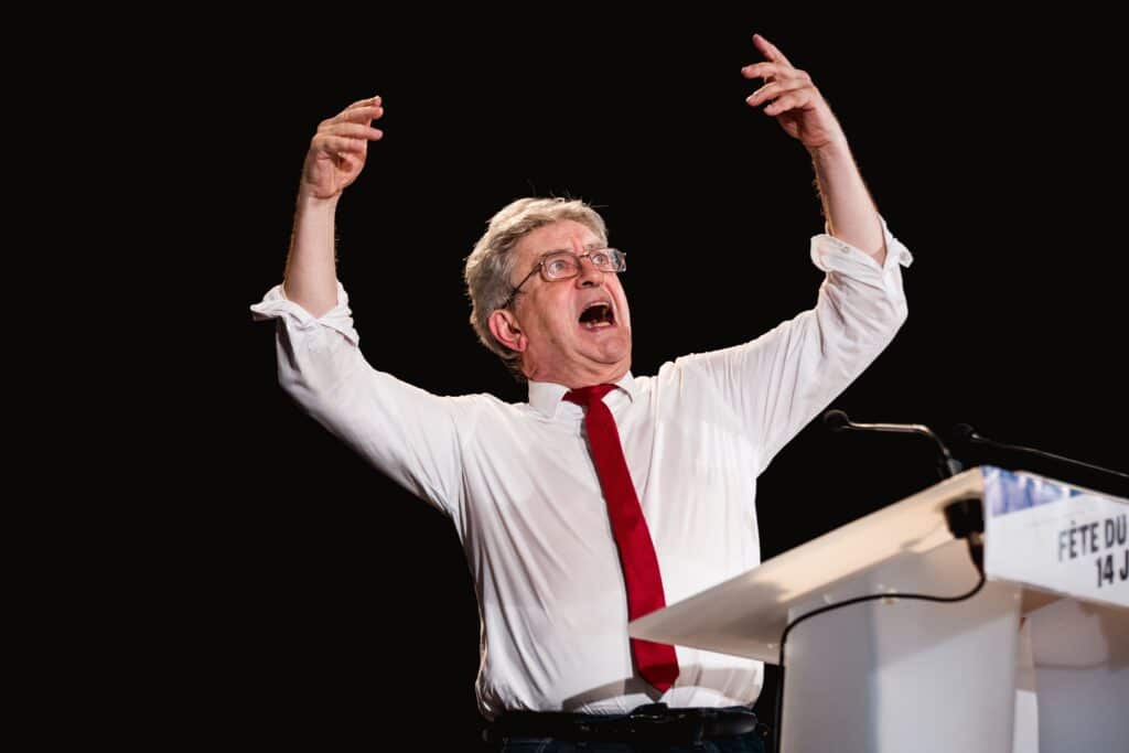 &laquo; Personne ne s&rsquo;en apercevra jamais &raquo; : M&eacute;lenchon veut &laquo; foutre au feu &raquo; les titres de dette