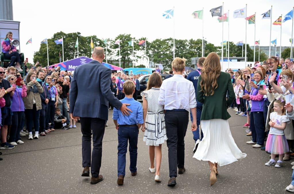 William et Kate veulent prot&eacute;ger George, Charlotte et Louis de la presse : leur strat&eacute;gie se pr&eacute;cise