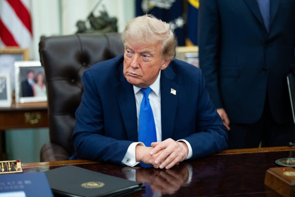 Apr&egrave;s sa d&eacute;faite devant la Cour supr&ecirc;me, Trump repart &agrave; l'assaut du droit du sol