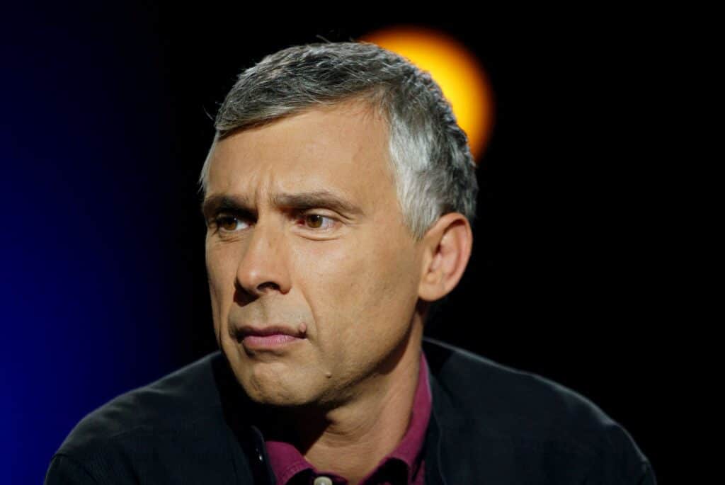&laquo; On ne les invitera pas en direct &raquo; : Daniel Schneidermann veut mettre la parole du RN sous contr&ocirc;le
