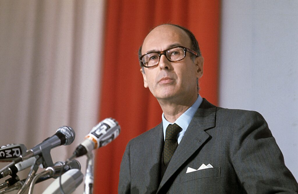 &laquo; Il peut y avoir une guerre, une crise au Proche-Orient&hellip; &raquo; : en 1981, Giscard avait d&eacute;j&agrave; r&eacute;sum&eacute; l'int&eacute;r&ecirc;t strat&eacute;gique du nucl&eacute;aire