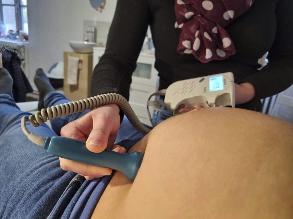 Paris manque de m&eacute;decins, mais refuse deux gyn&eacute;cologues parce que leur cabinet d&eacute;passe 50 m&sup2;
