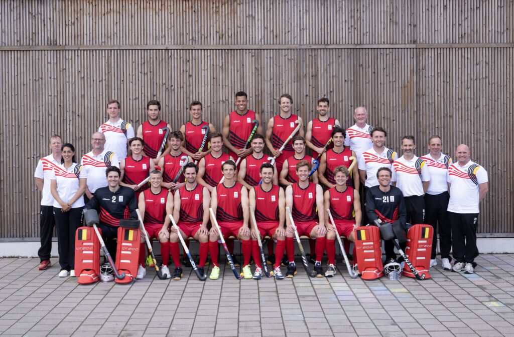 Champions sur le terrain, loin des salaires du foot : combien gagnent les hockeyeurs belges ?