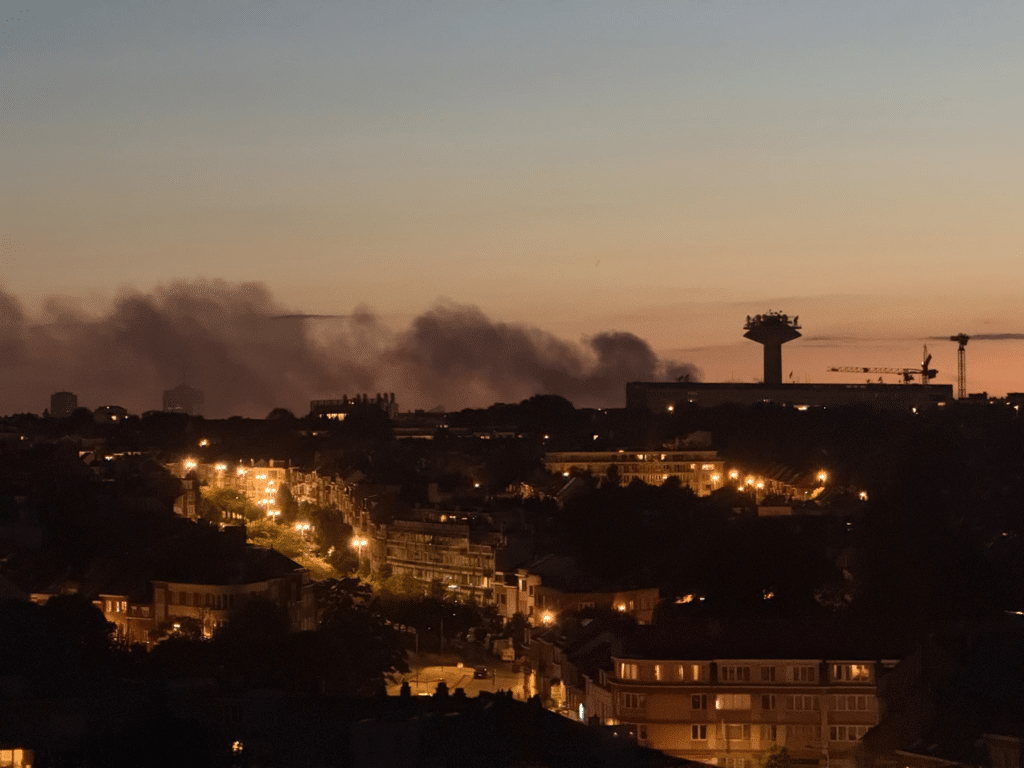 Incendie en cours &agrave; Schaerbeek : les pompiers mobilis&eacute;s rue Verte