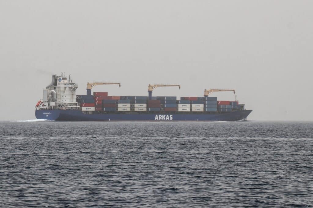 Mer Rouge : les Houthis disent avoir frapp&eacute; un navire saoudien