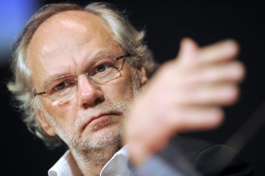 Laurent Joffrin sur l&rsquo;&eacute;viction de Charles Sapin de France Inter : &laquo; Comment un service public de l&rsquo;info pourrait-il occulter cette partie de l&rsquo;opinion