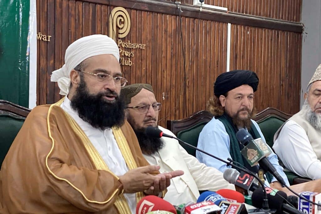 Ben Laden &laquo; &Eacute;p&eacute;e d'Allah &raquo; : l'&Eacute;glise d'Angleterre retire en urgence le prix remis &agrave; un religieux pakistanais