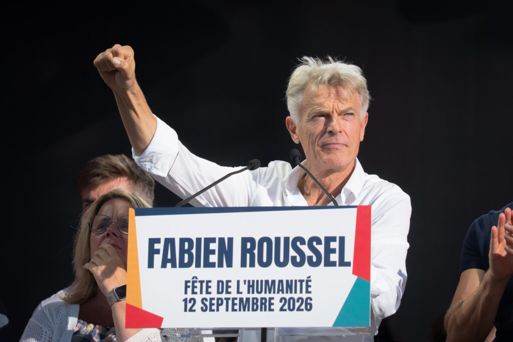 &laquo; Quelle joie ! &raquo; : Fabien Roussel c&eacute;l&egrave;bre la fille de Che Guevara &agrave; la F&ecirc;te de l&rsquo;Huma