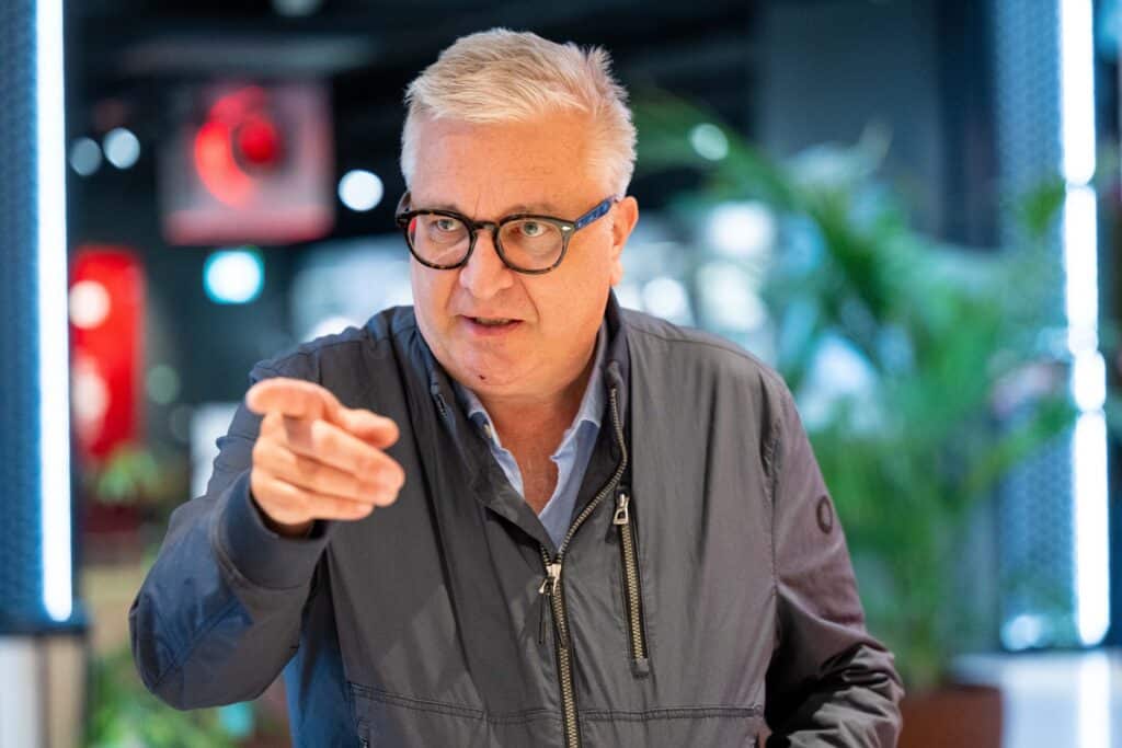 Le prince Laurent esp&egrave;re r&eacute;cup&eacute;rer 50 millions d&rsquo;euros r&eacute;clam&eacute;s &agrave; la Libye