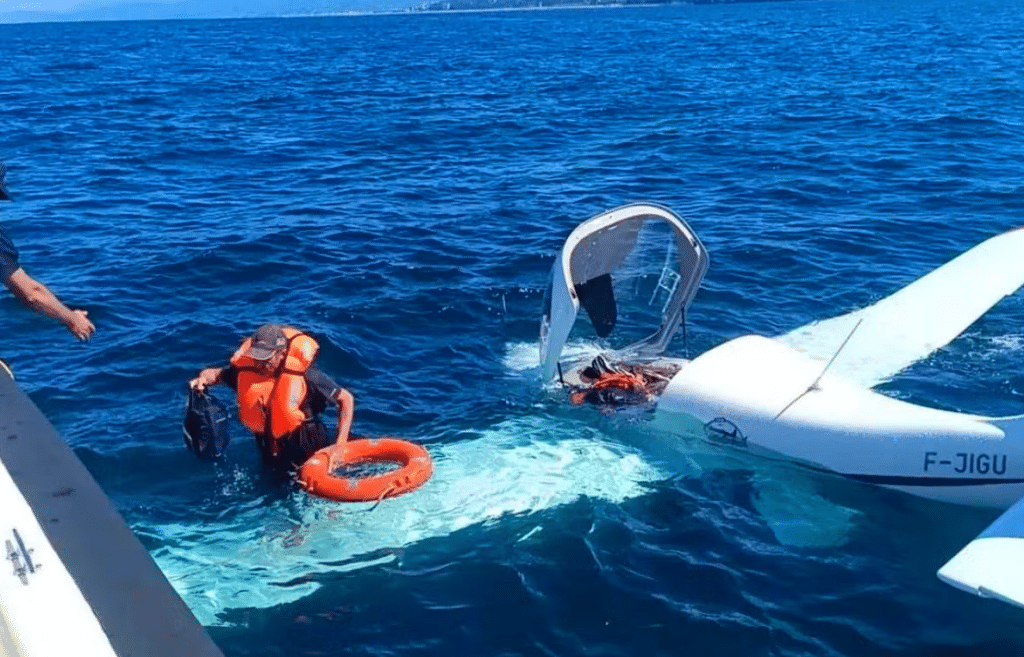 Panne moteur au-dessus de la mer Noire&nbsp;: deux hommes dont un belge &eacute;chappent au pire