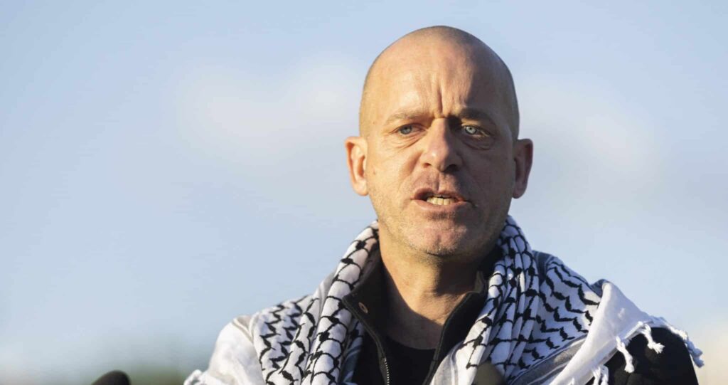 Condamn&eacute; pour des faits li&eacute;s au terrorisme en Isra&euml;l, Salah Hamouri trouve une tribune chez LFI
