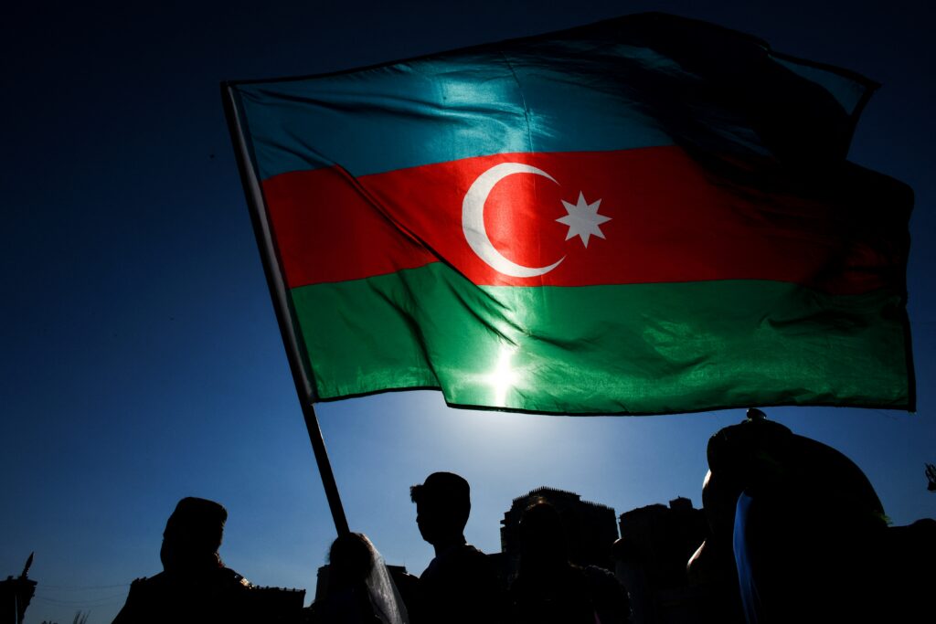 L&rsquo;Azerba&iuml;djan interdit le voile islamique &agrave; l&rsquo;&eacute;cole et provoque la col&egrave;re de la Turquie