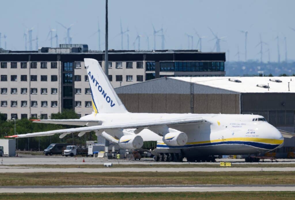 Un motard russe li&eacute; au GRU aurait pr&eacute;par&eacute; l&rsquo;attaque au drone contre l&rsquo;a&eacute;roport de Leipzig