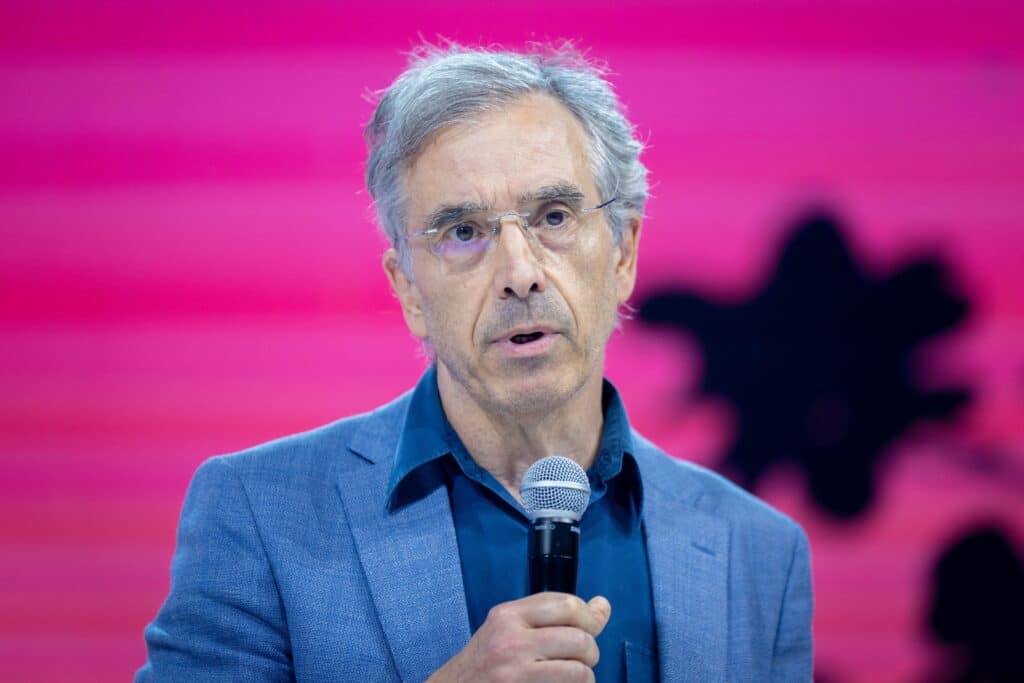&laquo; Jean-Luc M&eacute;lenchon pr&eacute;pare l&rsquo;&eacute;lection, mais aussi l&rsquo;insurrection &raquo;, affirme Dominique Reyni&eacute;