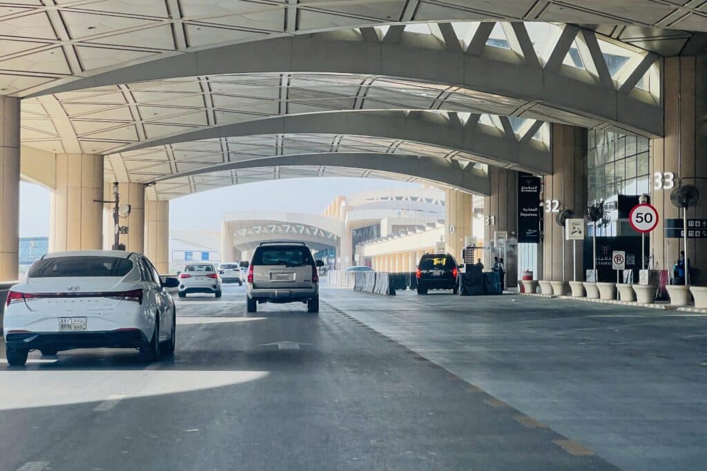 Arabie saoudite : des dizaines de bless&eacute;s apr&egrave;s une nouvelle attaque houthie contre l'a&eacute;roport de Riyad