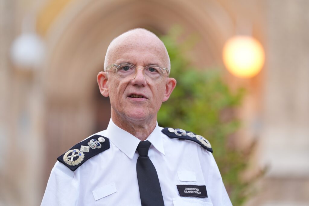 &laquo; Un syst&egrave;me qui encourage les d&eacute;linquants &raquo; : le patron de Scotland Yard alerte sur les failles de la justice britannique