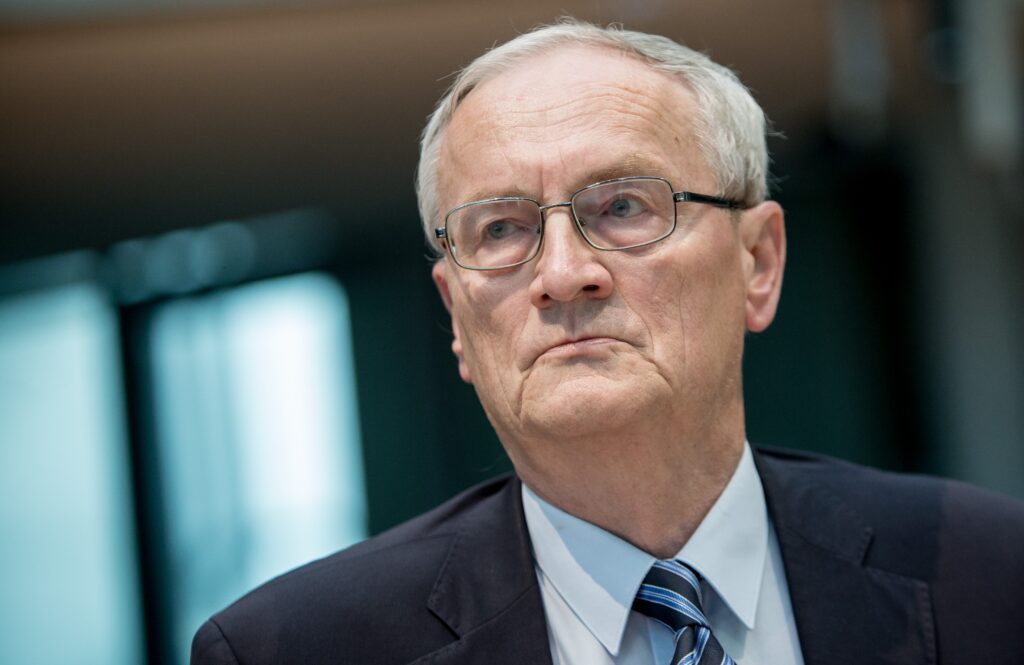 L&rsquo;ancien chef des services secrets allemands arr&ecirc;t&eacute; pour trahison : pr&egrave;s de 2.000 documents confidentiels auraient &eacute;t&eacute; d&eacute;tourn&eacute;s