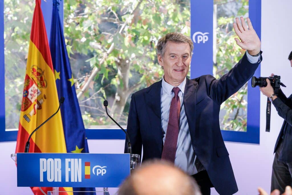 &laquo; Ils sont plus affaiblis que jamais, et plus dangereux &raquo; : Feij&oacute;o met son parti en garde contre S&aacute;nchez