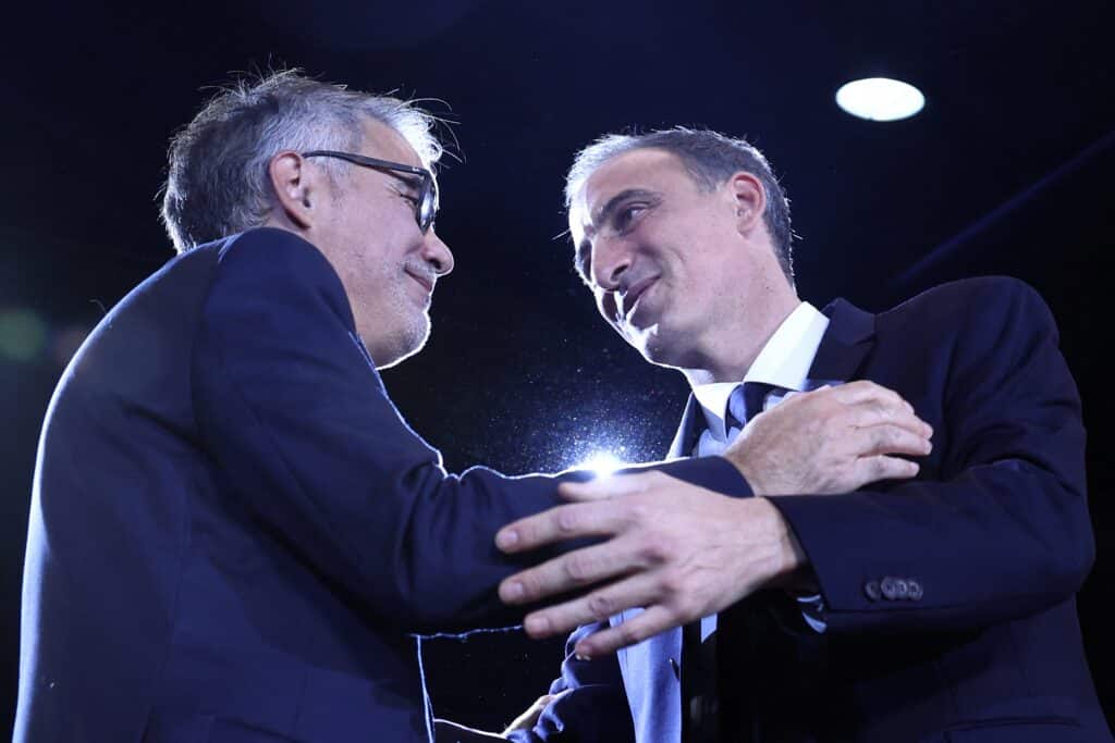&laquo; Tu es notre candidat &raquo;, Olivier Faure scelle l'union derri&egrave;re Rapha&euml;l Glucksmann