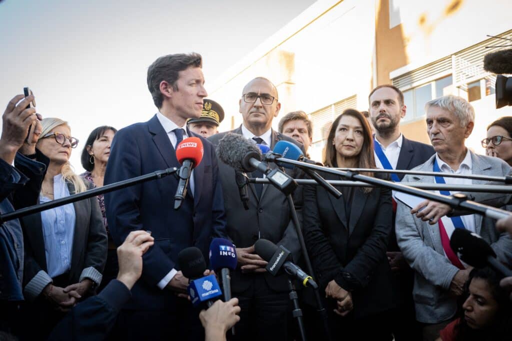 Fusillade dans un coll&egrave;ge &agrave; Aubagne : le parquet antiterroriste saisi apr&egrave;s la d&eacute;couverte du profil inqui&eacute;tant du tireur de 14 ans