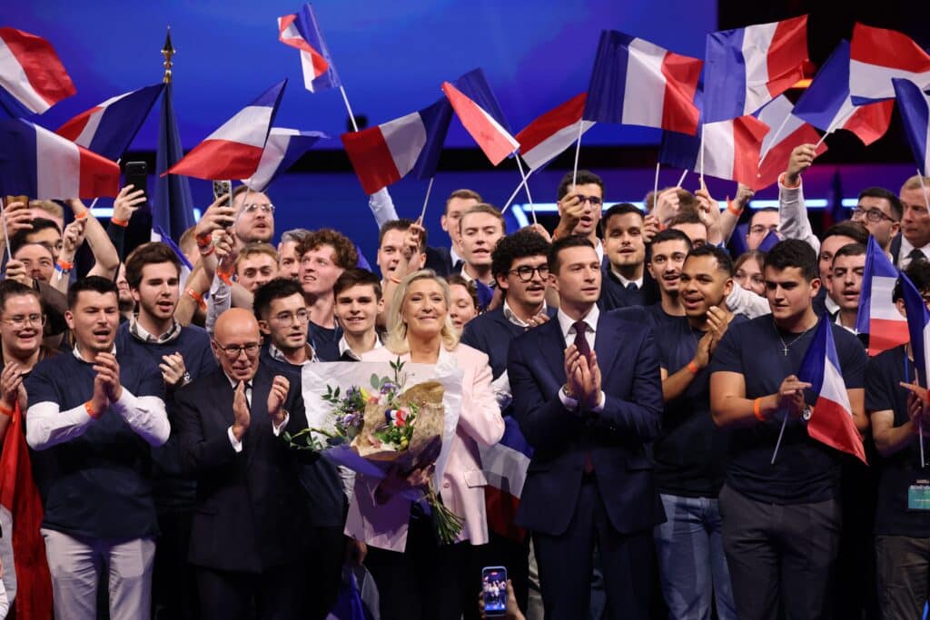 &laquo; Le pire, c'est M&eacute;lenchon &raquo; : ces Fran&ccedil;ais juifs qui envisagent d&eacute;sormais de voter RN