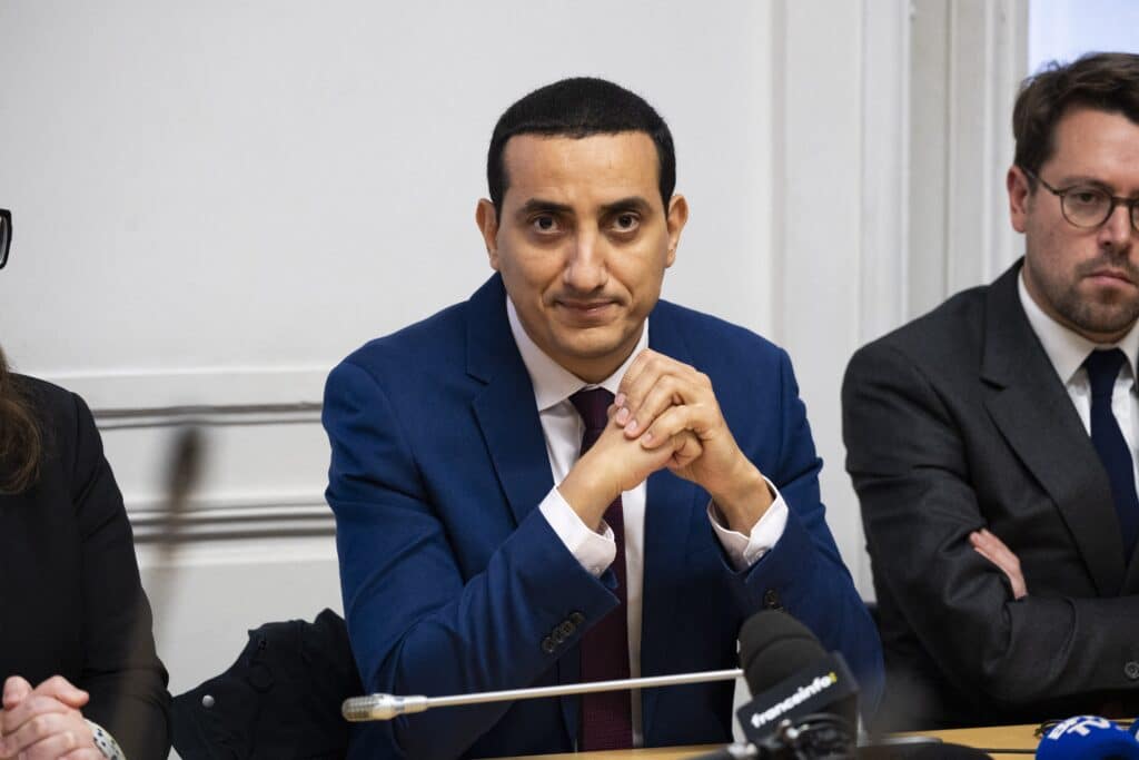 Attentat de Trappes : le maire de la ville Ali Rabeh veut rendre &laquo; ill&eacute;gale par la loi &raquo; la th&eacute;orie du &laquo; grand remplacement &raquo;