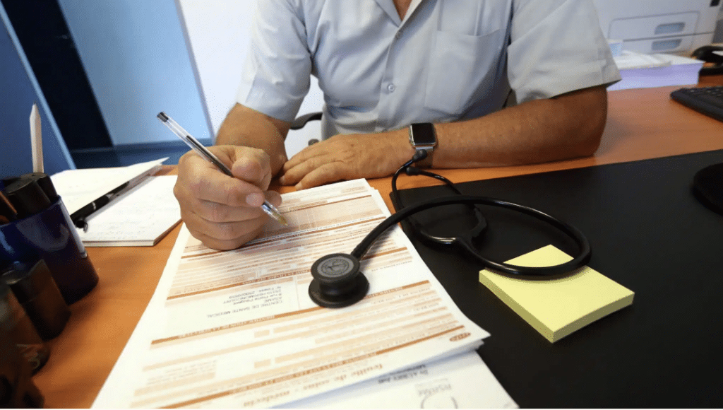 Suppression du certificat m&eacute;dical : 54 % d'absences d'un jour en plus