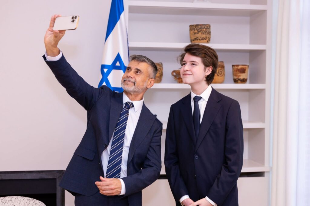 Apr&egrave;s Anvers et Munich, Laurent Simons, 16 ans; veut poursuivre ses recherches en Isra&euml;l