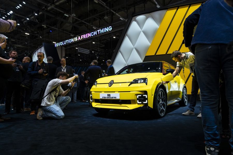 Renault vend moins de voitures, mais son chiffre d&rsquo;affaires progresse
