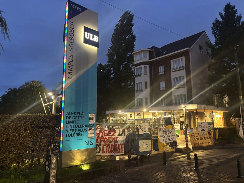ULB : un blocage partiel et des responsables politiques pris pour cibles