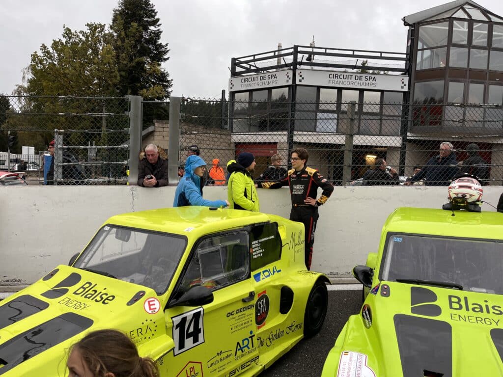 Le prince Aymeric d&eacute;croche la deuxi&egrave;me place aux 24H 2CV de Spa-Francorchamps